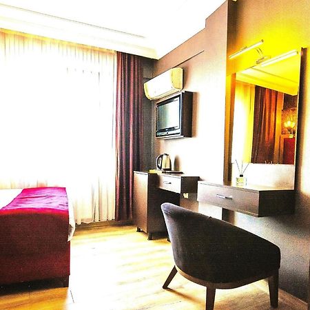 Atesde Dustu Salvara Hotel อิสตันบูล ภายนอก รูปภาพ